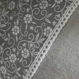 Coussin - TODAY - CHARME - Imprimé x Chambray x Broderie Capucine - 30 x 50 cm