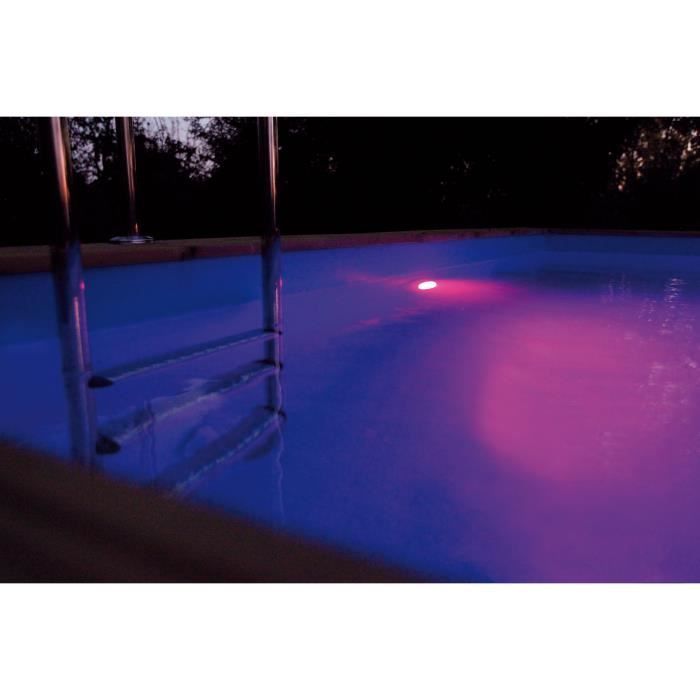 Spot LED blanc et couleur UBBINK pour piscines - livré avec transfo et télécommande