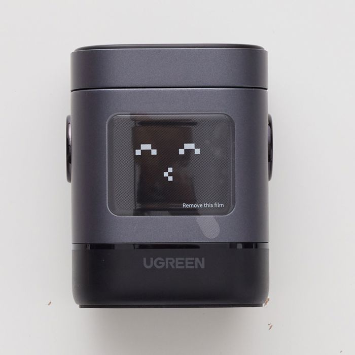 Station de charge 2 en 1 - UGREEN - Robot - Qi2 - Noir