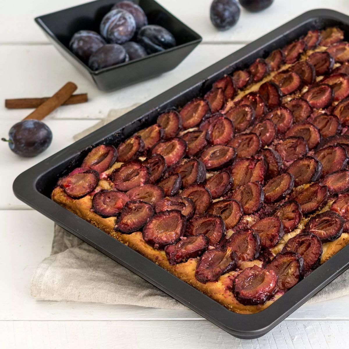 Plaque de cuisson et 7 emporte-pieces de Noël inox - ZENKER - 42 x 29 cm