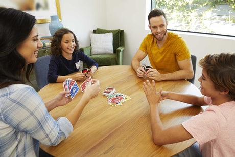 Mattel Games - Uno - Jeu de Cartes Famille - 7 ans et + W2087