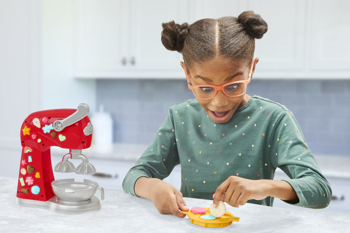 Play-Doh Robot pâtissier, jouet de pâte a modeler avec accessoires de cuisine factices, Kitchen Creations, Des 3 ans