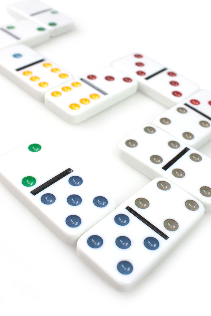 Jeu de dominos TACTIC Double 6 en boîte métal - Garçon et Fille - A partir de 5 ans
