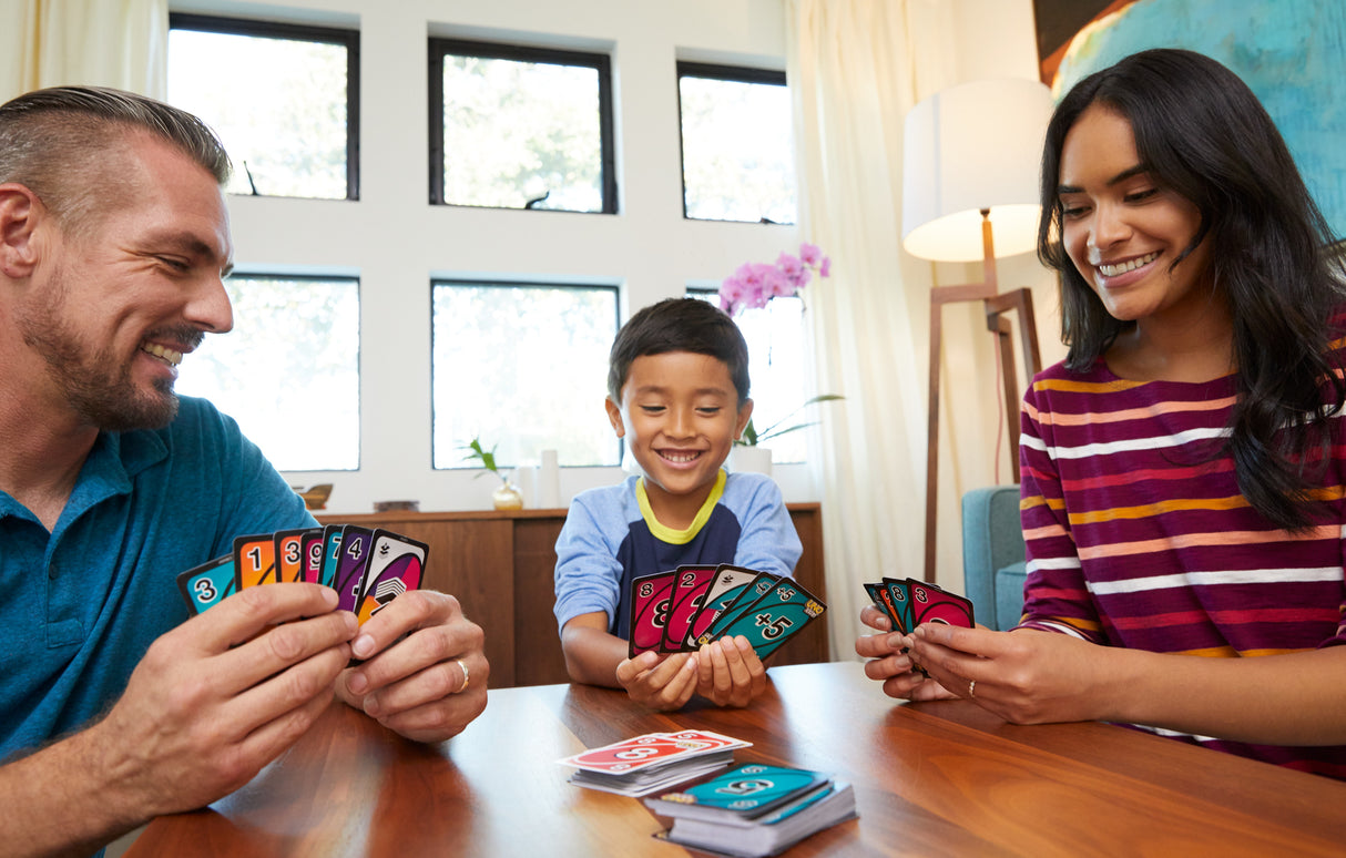 Mattel Games - Uno Flip Side - Jeu de cartes Familles - 7 ans et + GDR44