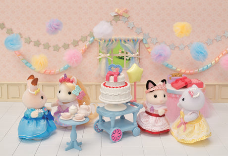 Figurines miniatures - SYLVANIAN FAMILIES - 5646 - La fille Chat bicolore et son goűter d'anniversaire