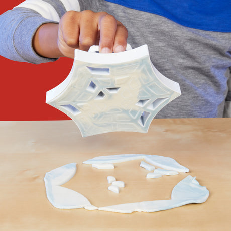 Play-Doh SpiderMan Attaque tranchante, coffret avec 2 figurines flexibles, 7 accessoires et pâte a modeler, des 4 ans, Marvel