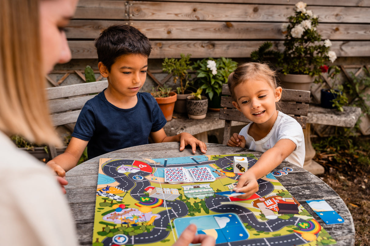 MILLE BORNES PAT PATROUILLE - Jeu de société - DUJARDIN - La Pat' Patrouille sauve la Grande Vallée dans ce jeu collaboratif