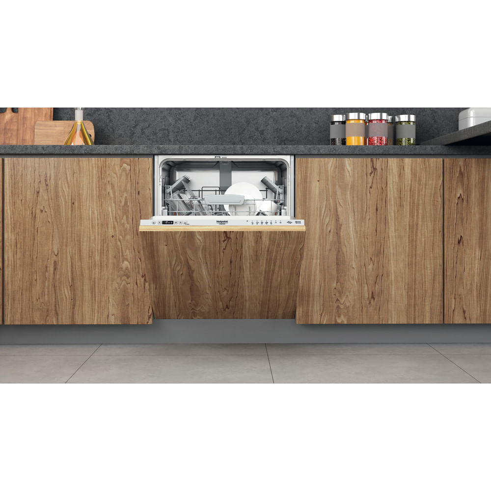 Lave-vaisselle tout encastrable HOTPOINT HI5030W - 14 couverts - Induction - 43dB