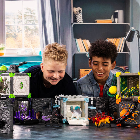BattleCave Arena: Lave vs Ténebres, arene de combat pour figurines Eldrador, SCHLEICH 42673 Eldrador Creatures, des 7 ans