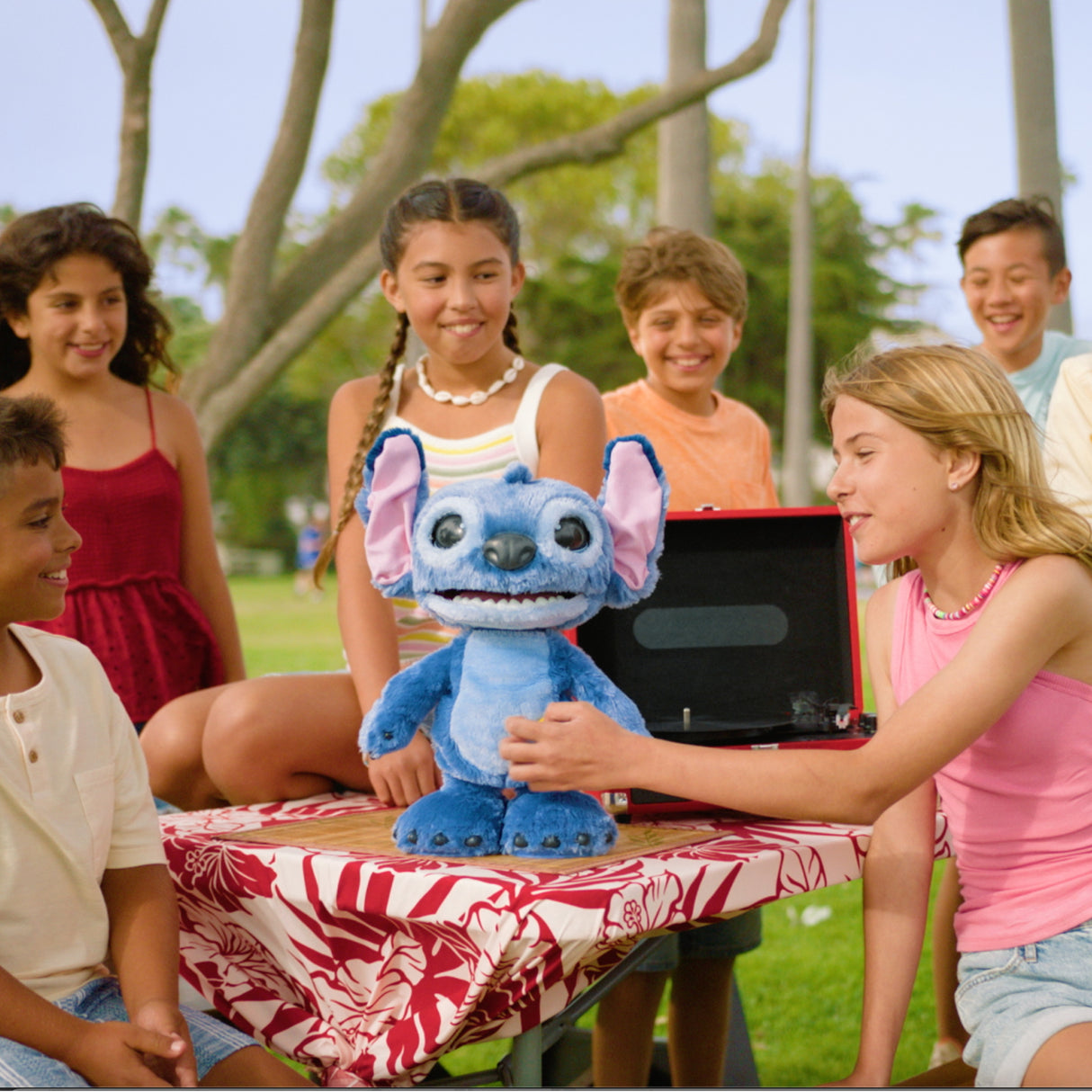 Peluche intéractive ultimate - STITCH - Live action - 23 cm - Des 5 ans