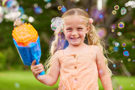 Pistolet a bulles - ZURU - Bubble Blaster Medium - 125 ml inclus - 7000 bulles/min - Plateau fourni