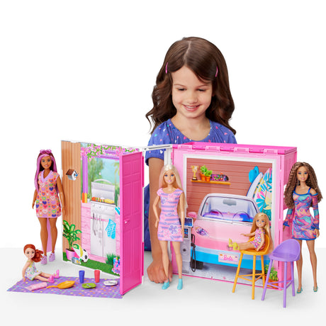 Barbie-Maison de vacances-Coffret et poupée, 4 zones et 11 accessoires HRJ77