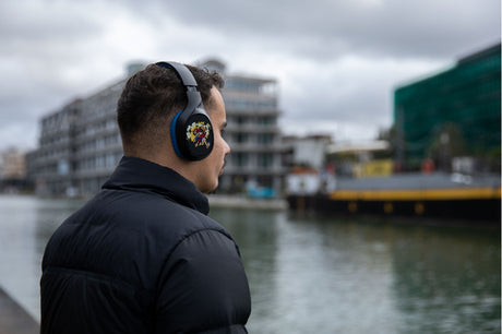 Casque audio supra-auriculaire sans fil  - Konix - One Piece- Bluetooth 5.3 pour smartphones et tablettes - Autonomie 30 h
