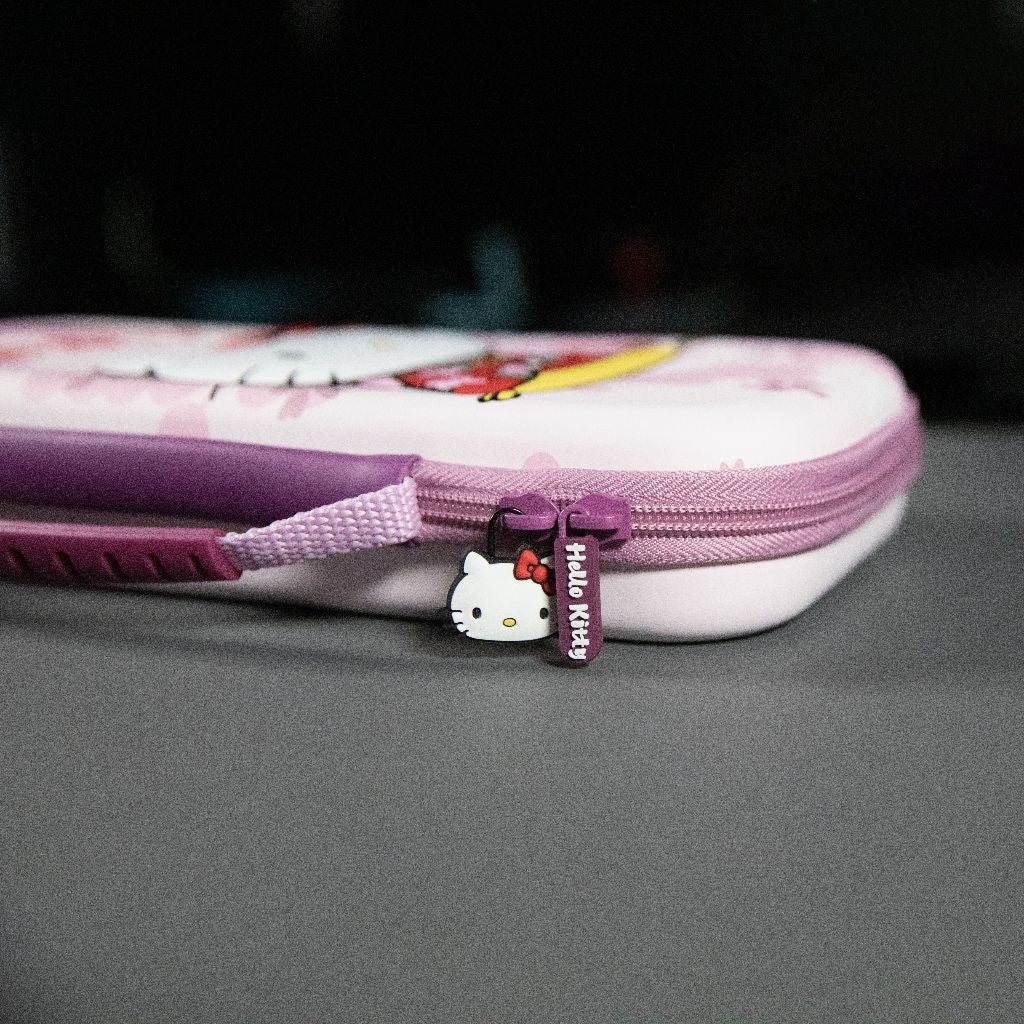 Housse de protection et transport - KONIX - Hello Kitty Nintendo Switch 2 - Rangement accessoires - Motif 3D - Rose