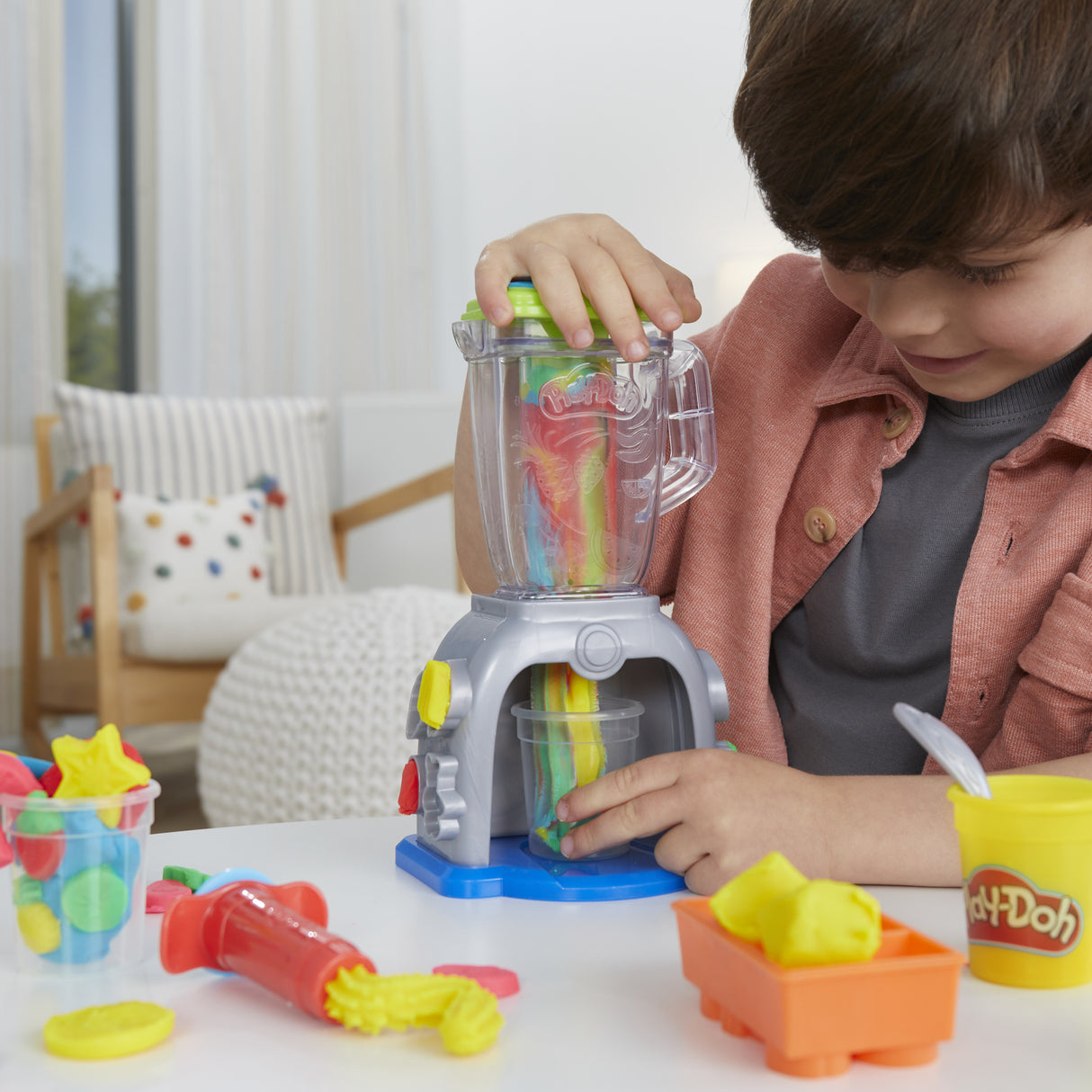 Play-Doh, Tourbillon de smoothies, jouet de cuisine factice avec pâte a modeler, loisirs créatifs pour enfants, Des 3 ans