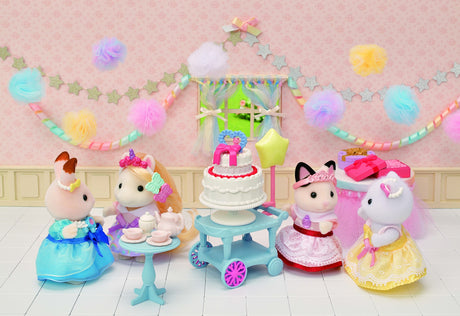 Figurines miniatures - SYLVANIAN FAMILIES - 5646 - La fille Chat bicolore et son goűter d'anniversaire