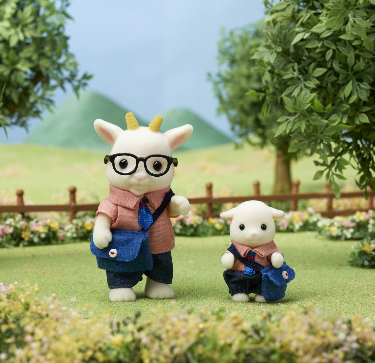 Figurines miniatures - SYLVANIAN FAMILIES - La famille Chevre - 4 personnages articulés et habillés avec soin