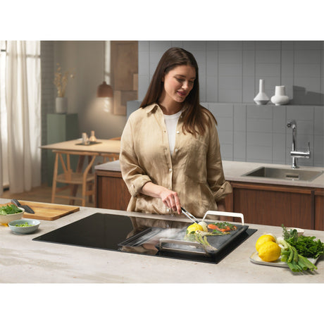 Plaque de cuisson aspirante a induction - ELECTROLUX - 4 foyers - 78 x 52 cm - KCC83443
