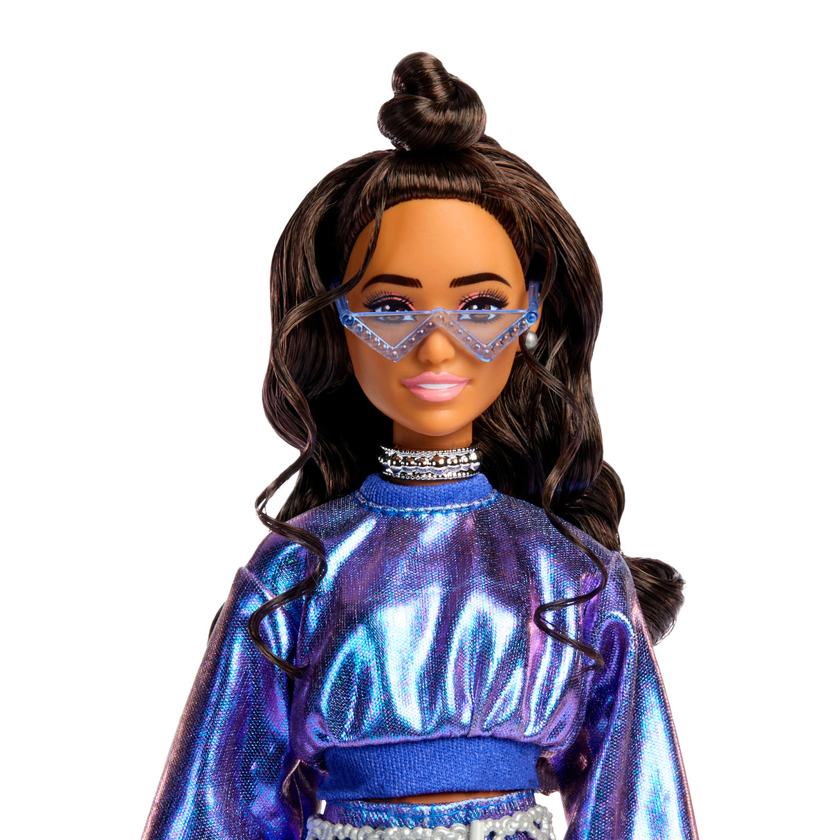 Barbie - Poupée Deluxe Style - Haut et jupe bleu métallisé - Brune - Barbie - JFP42