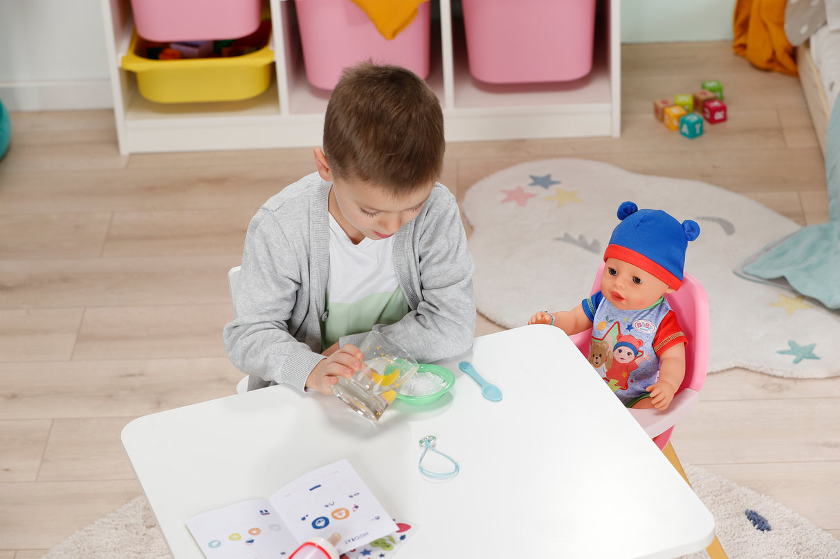 Poupon - BABY BORN - Jonas - 10 fonctions réalistes - 10 accessoires - Bleu et Rouge - 43cm - Des 3 ans