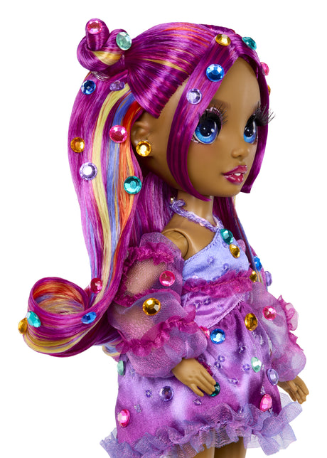 Rainbow High - Poupée Mannequin Be Dazzling - Noemie Violette - 28 cm - Pierres précieuses scintillantes et accessoires inclus