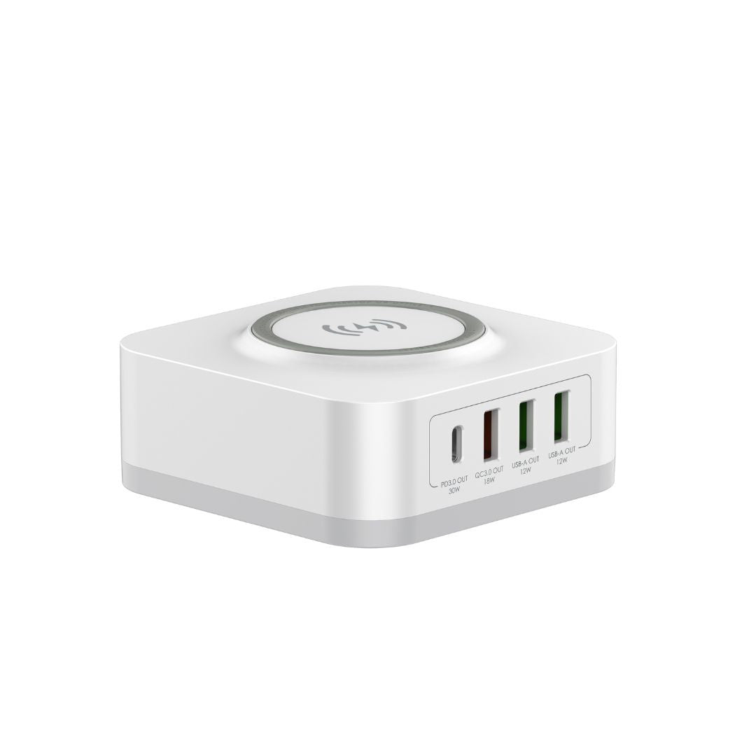 Chargeur secteur WE 3 Port USB A + 1 Port USB-C + 1 socle charge sans-fil, Total