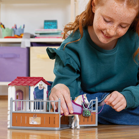 Box avec jument Lusitanienne, coffret figurines schleich 42368 HORSE CLUB, avec 12 éléments dont 1 cheval schleich inclus, des 5 ans